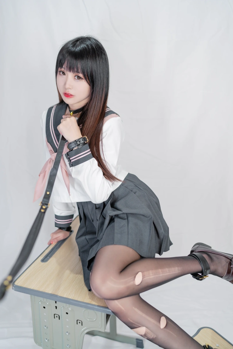 miko酱ww《放学后》主题写真：26张全套美图