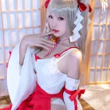 miko酱ww《可畏巫女》主题写真：23张全套美图