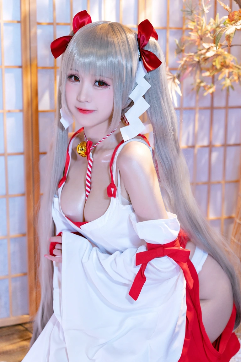 miko酱ww《可畏巫女》主题写真：23张全套美图