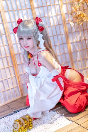 miko酱ww《可畏巫女》主题写真：23张全套美图