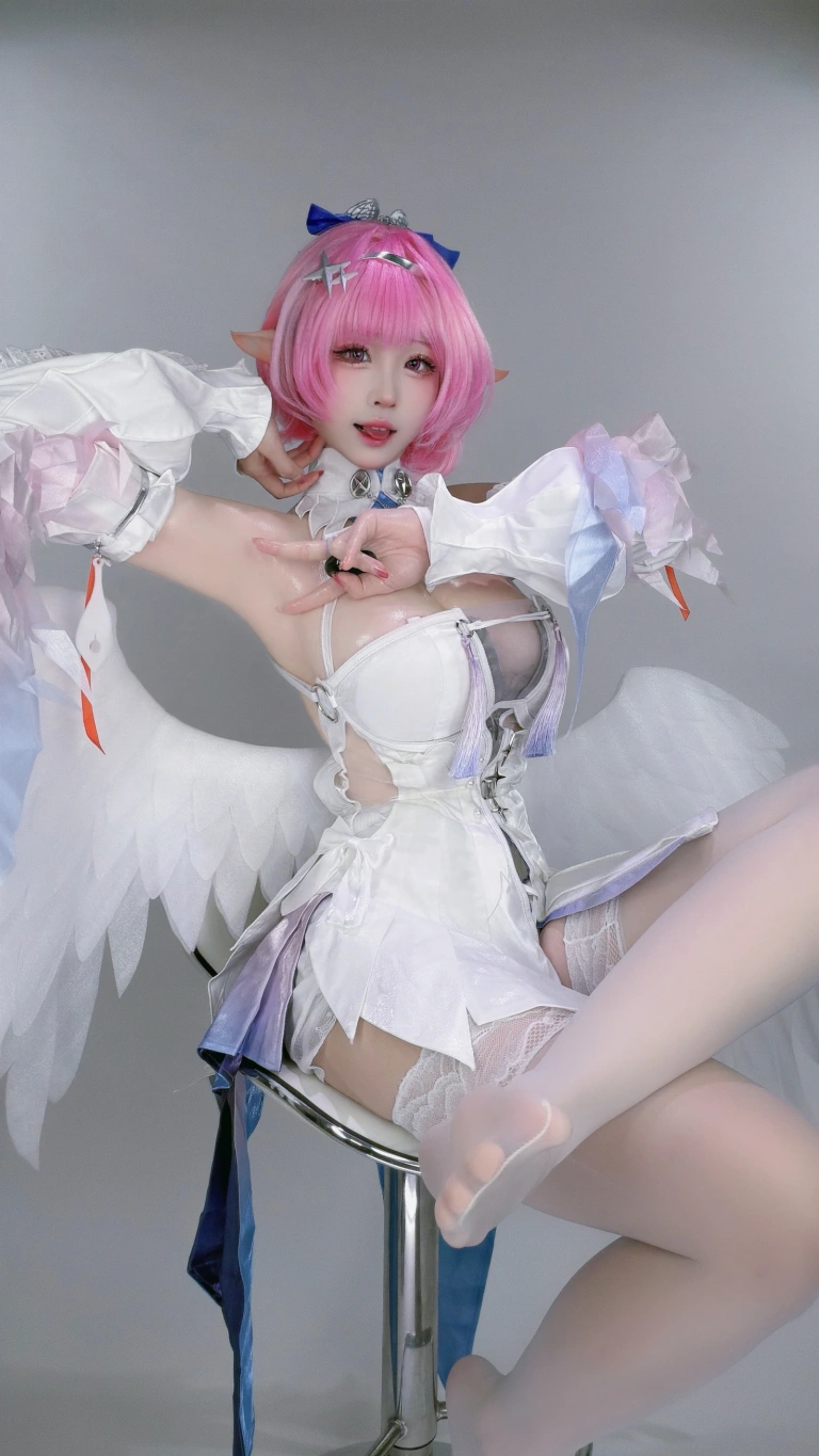 miko酱ww《蕾米埃尔》主题写真：26张全套美图