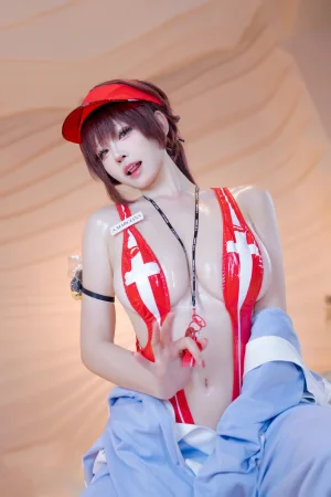 miko酱ww《NIKKE 玛律恰娜》主题写真：34张全套美图