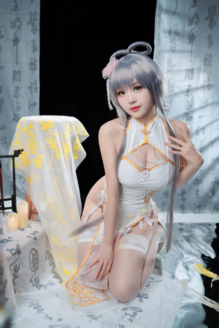 miko酱ww《洛天依旗袍》主题写真：30张全套美图