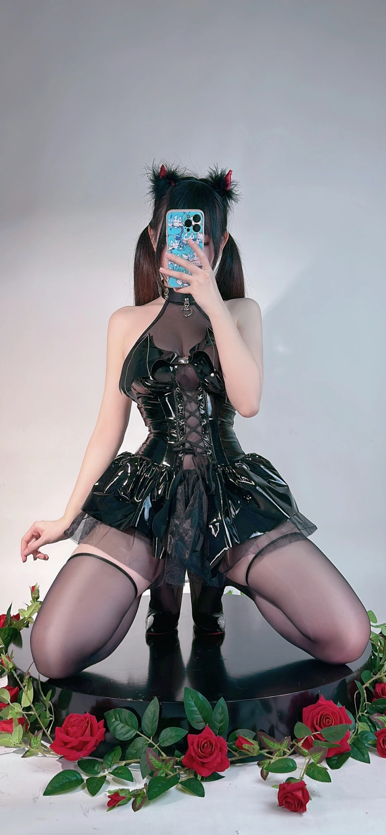 miko酱ww《小小恶魔》主题写真：29张全套美图