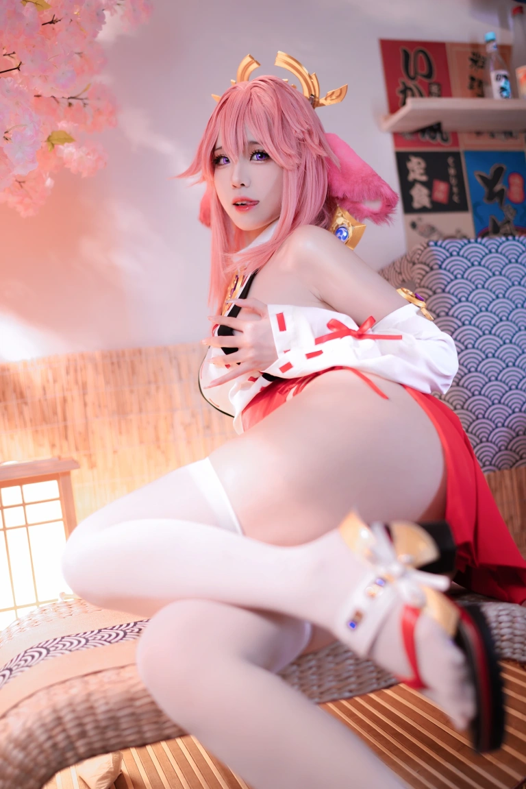 miko酱ww《八重神子2》主题写真：32张全套美图