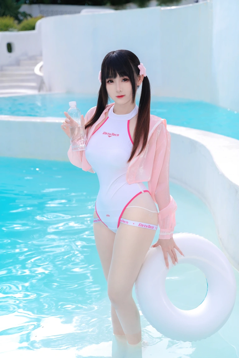 miko酱ww《粉白海月姬》主题写真：29张全套美图