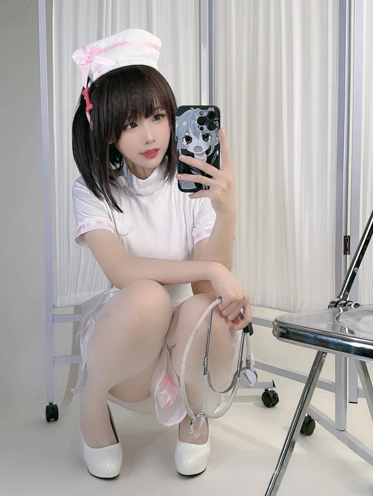 miko酱ww《护士宝宝》主题写真：36张全套美图