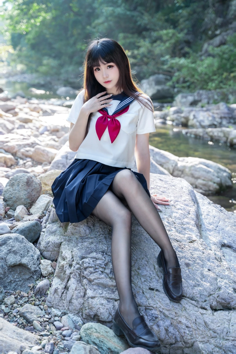 miko酱ww《mikoの小小溪流》主题写真：24张全套美图，含1个视频