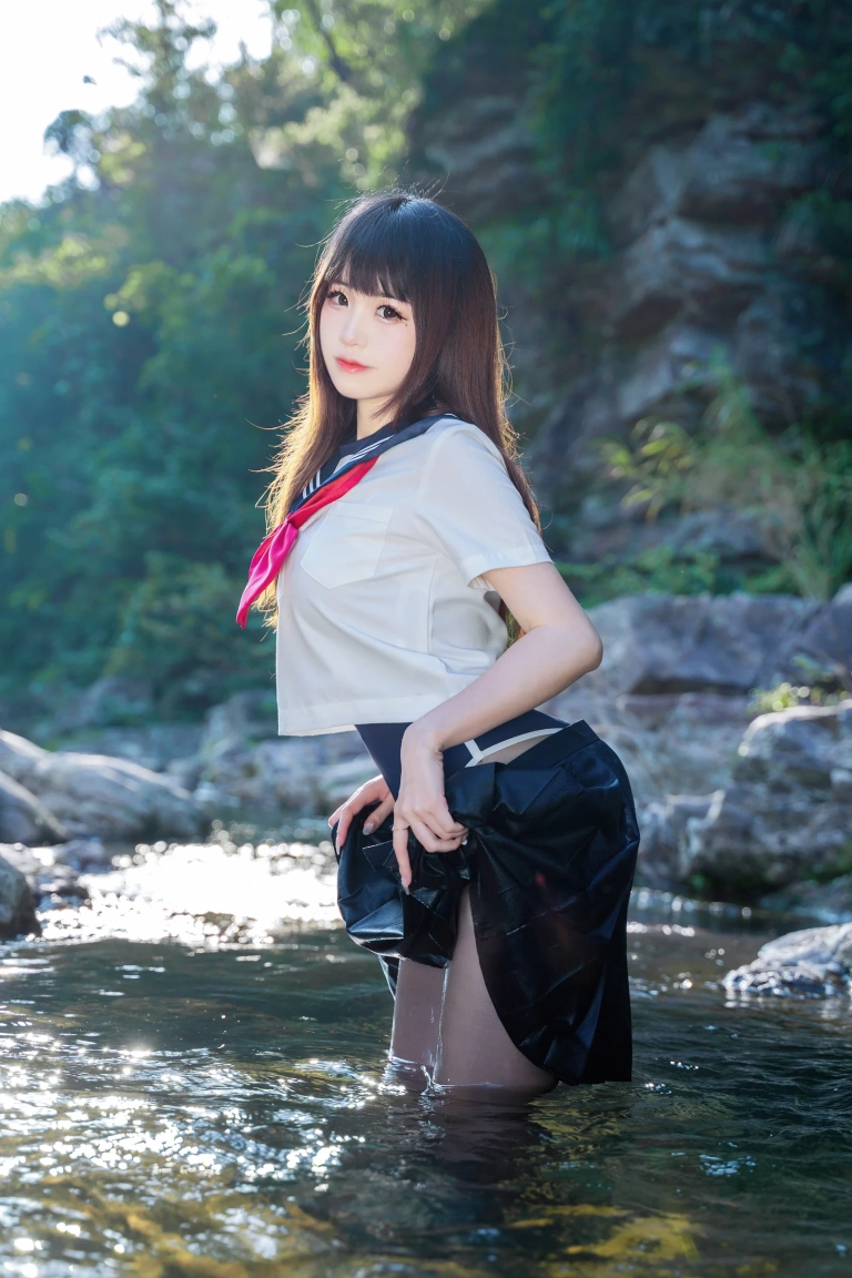 miko酱ww《mikoの小小溪流》主题写真：24张全套美图，含1个视频