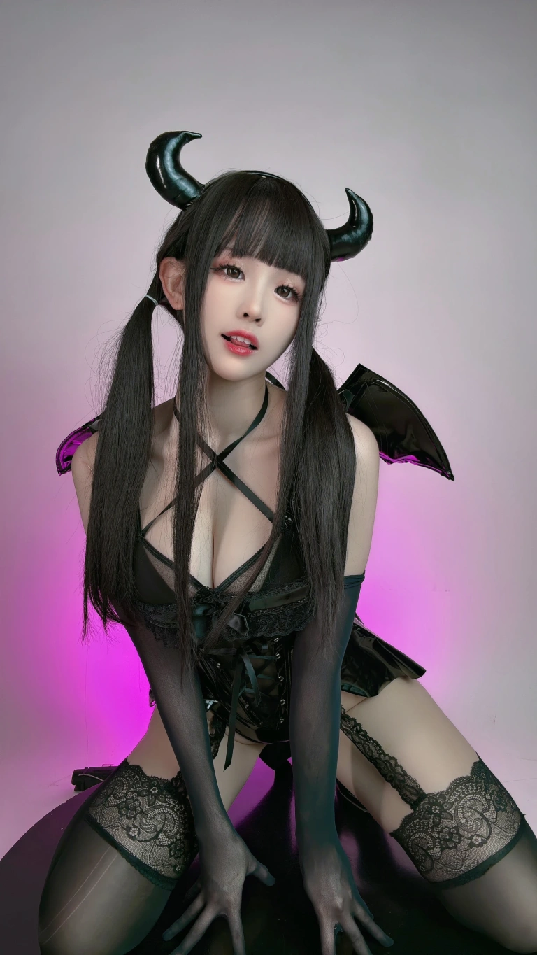 miko酱ww《mikoの蛇蝎魅魔》主题写真：31张全套美图