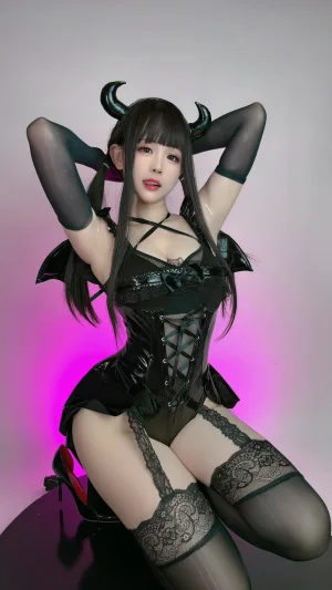 miko酱ww《mikoの蛇蝎魅魔》主题写真：31张全套美图