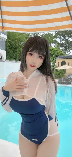 miko酱ww《泳装合集》主题写真：50张全套美图