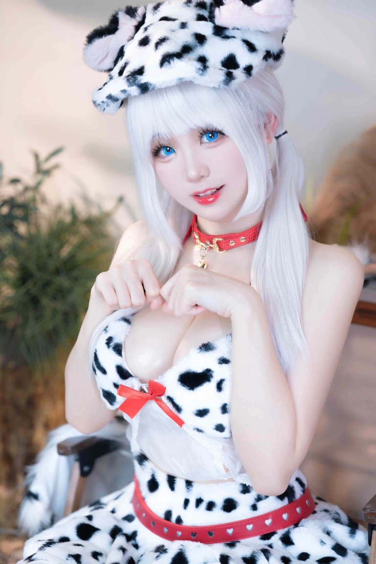 miko酱ww《点点狗》主题写真：35张全套美图