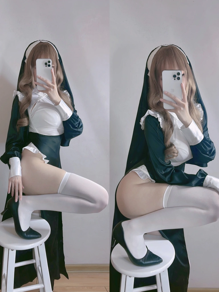 miko酱ww《自拍系列mikoの白丝01》主题写真：241张全套美图