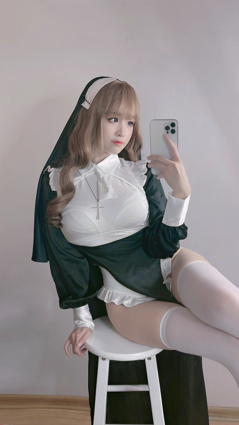 miko酱ww《自拍系列mikoの白丝01》主题写真：241张全套美图