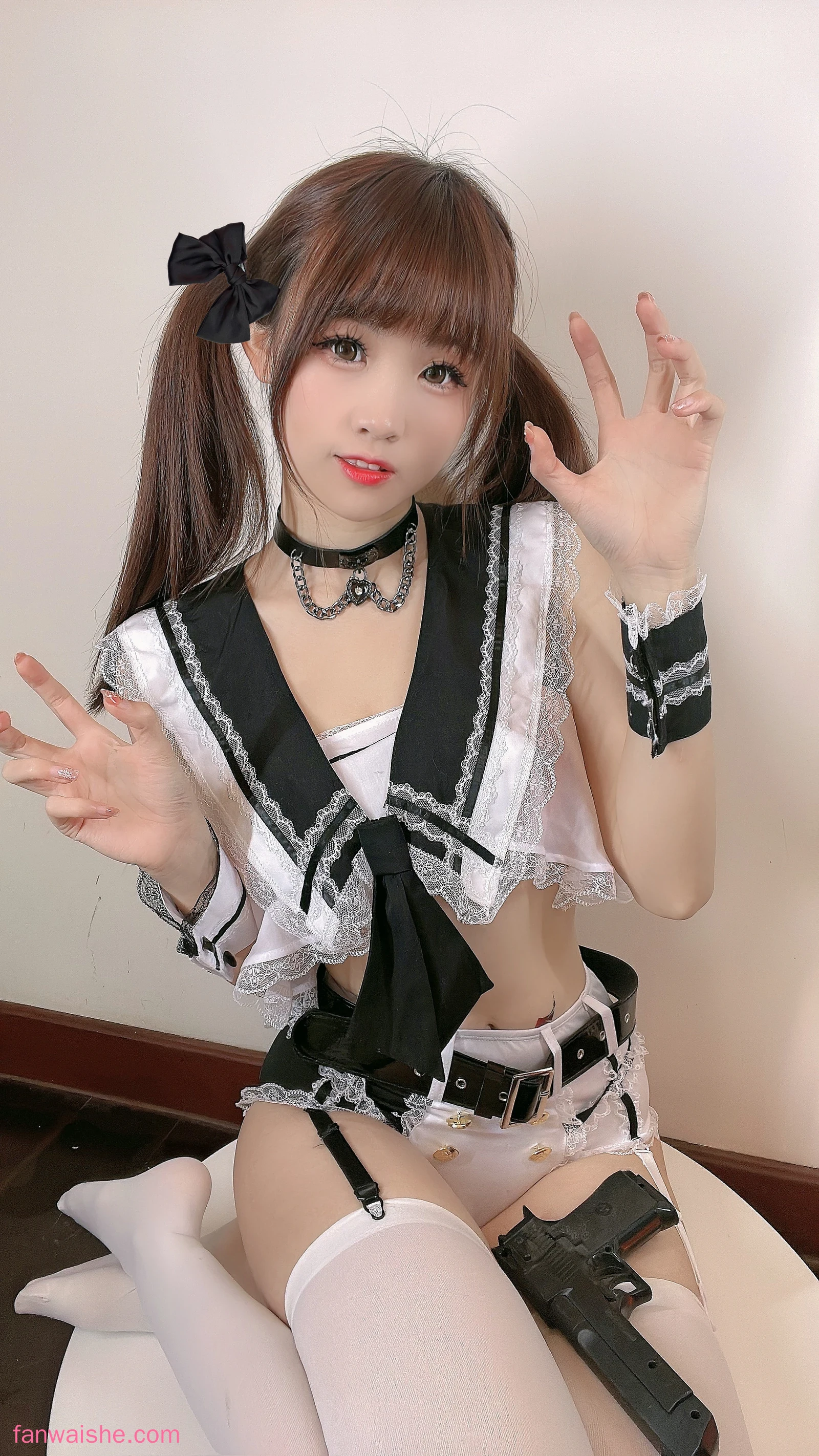 miko酱ww miko酱ww NO.56 - 自拍系列mikoの白丝01