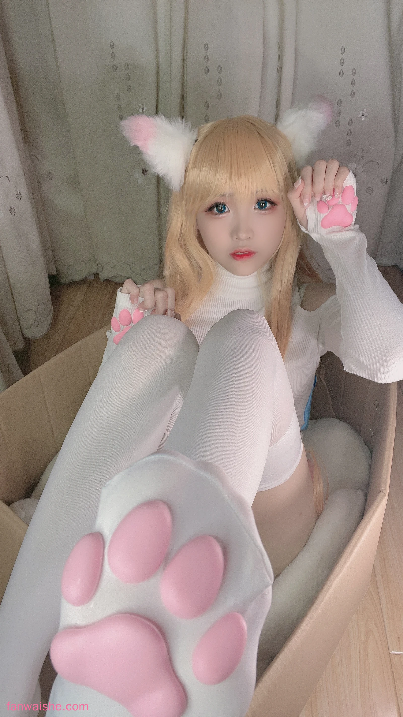 miko酱ww miko酱ww NO.56 - 自拍系列mikoの白丝01