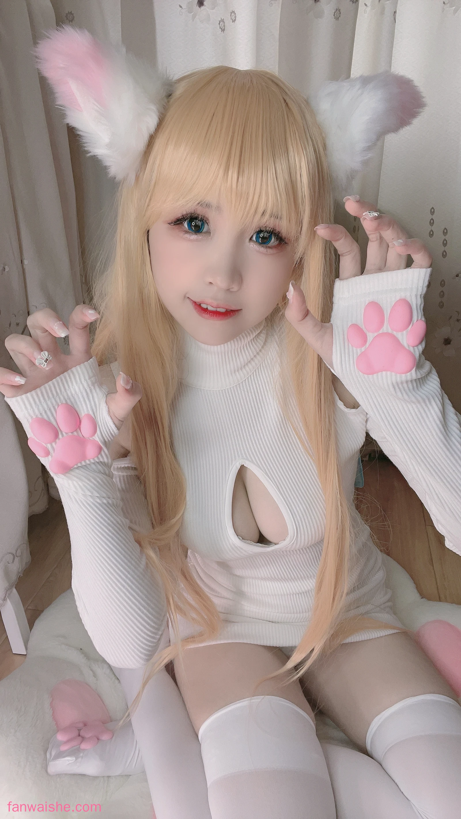 miko酱ww miko酱ww NO.56 - 自拍系列mikoの白丝01