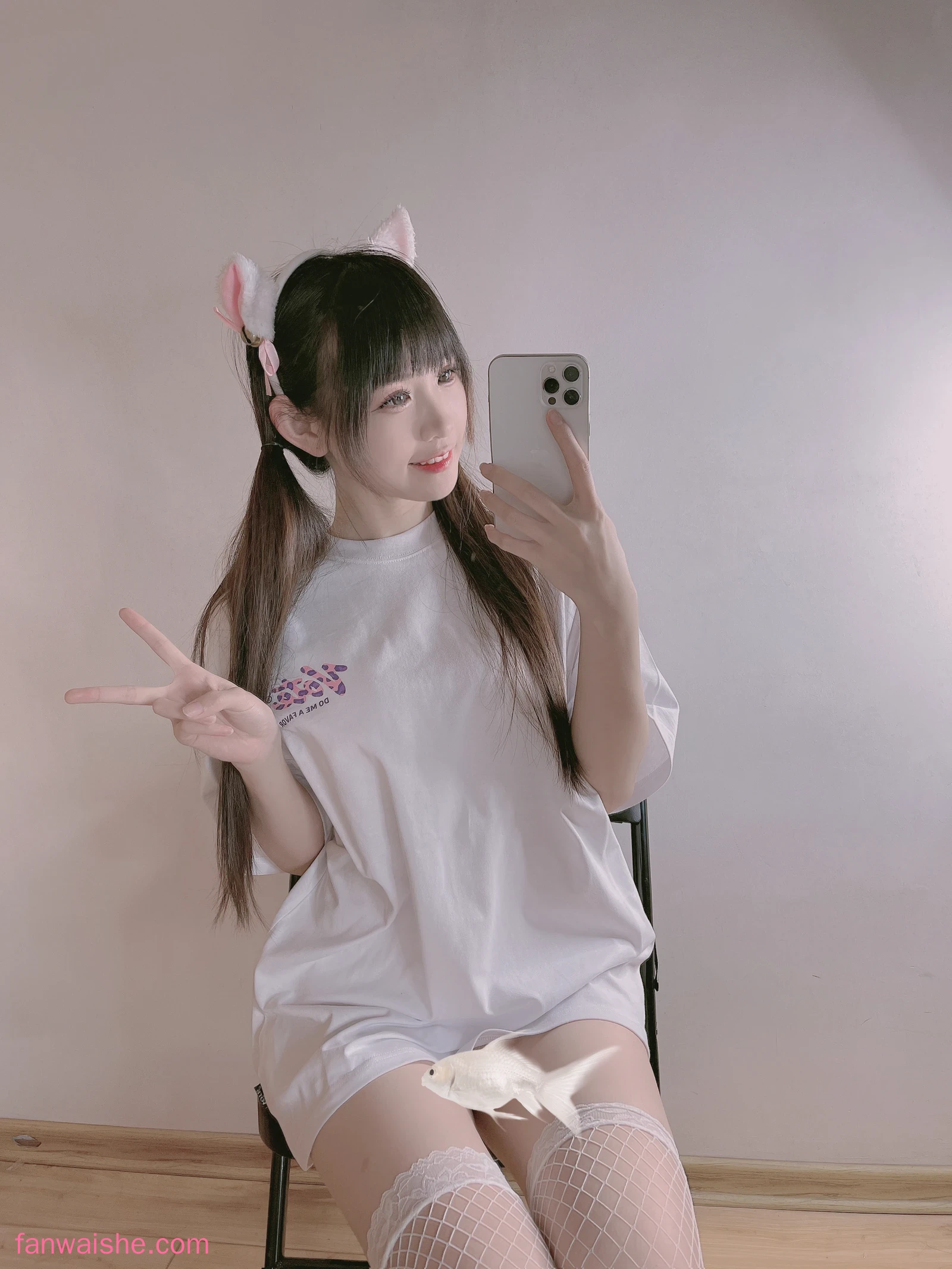 miko酱ww miko酱ww NO.56 - 自拍系列mikoの白丝01