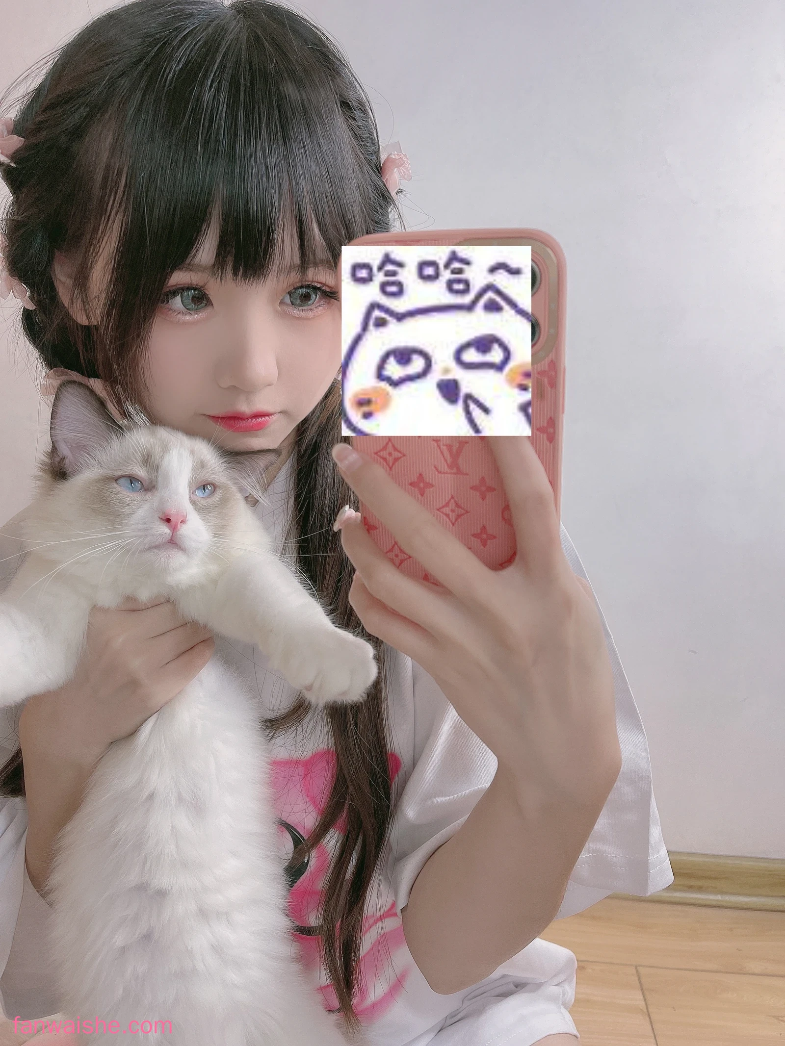 miko酱ww miko酱ww NO.56 - 自拍系列mikoの白丝01