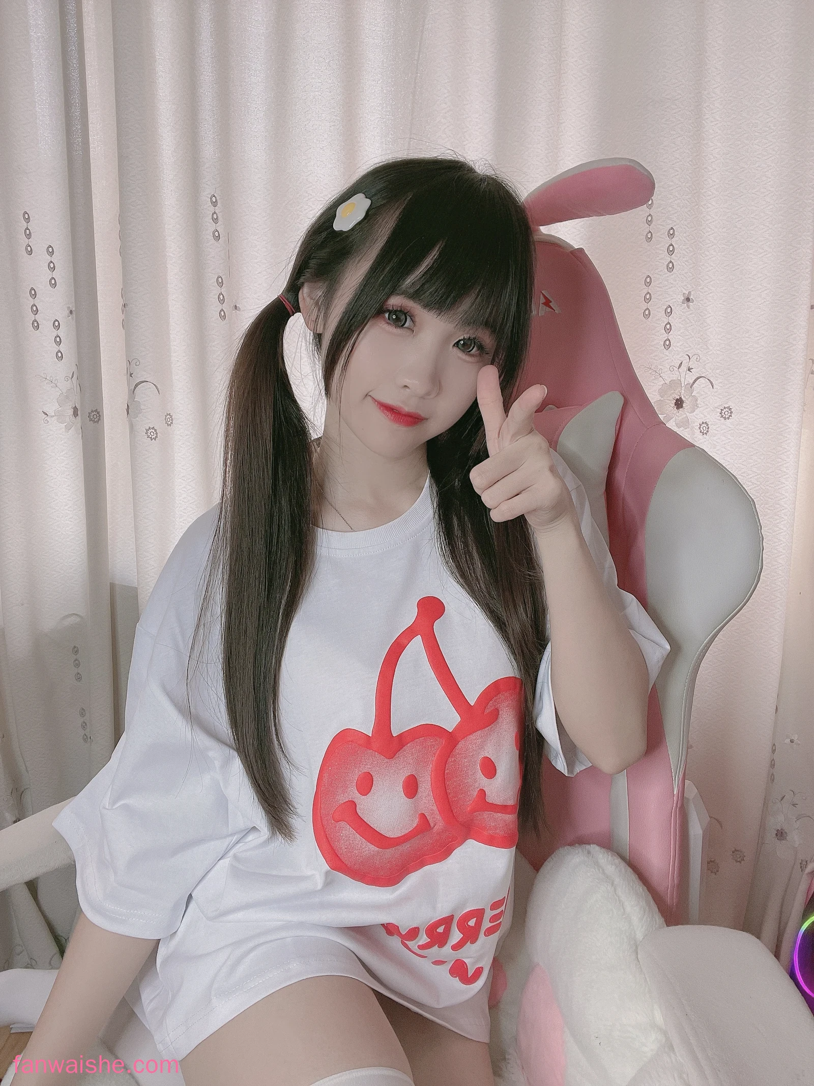 miko酱ww miko酱ww NO.56 - 自拍系列mikoの白丝01