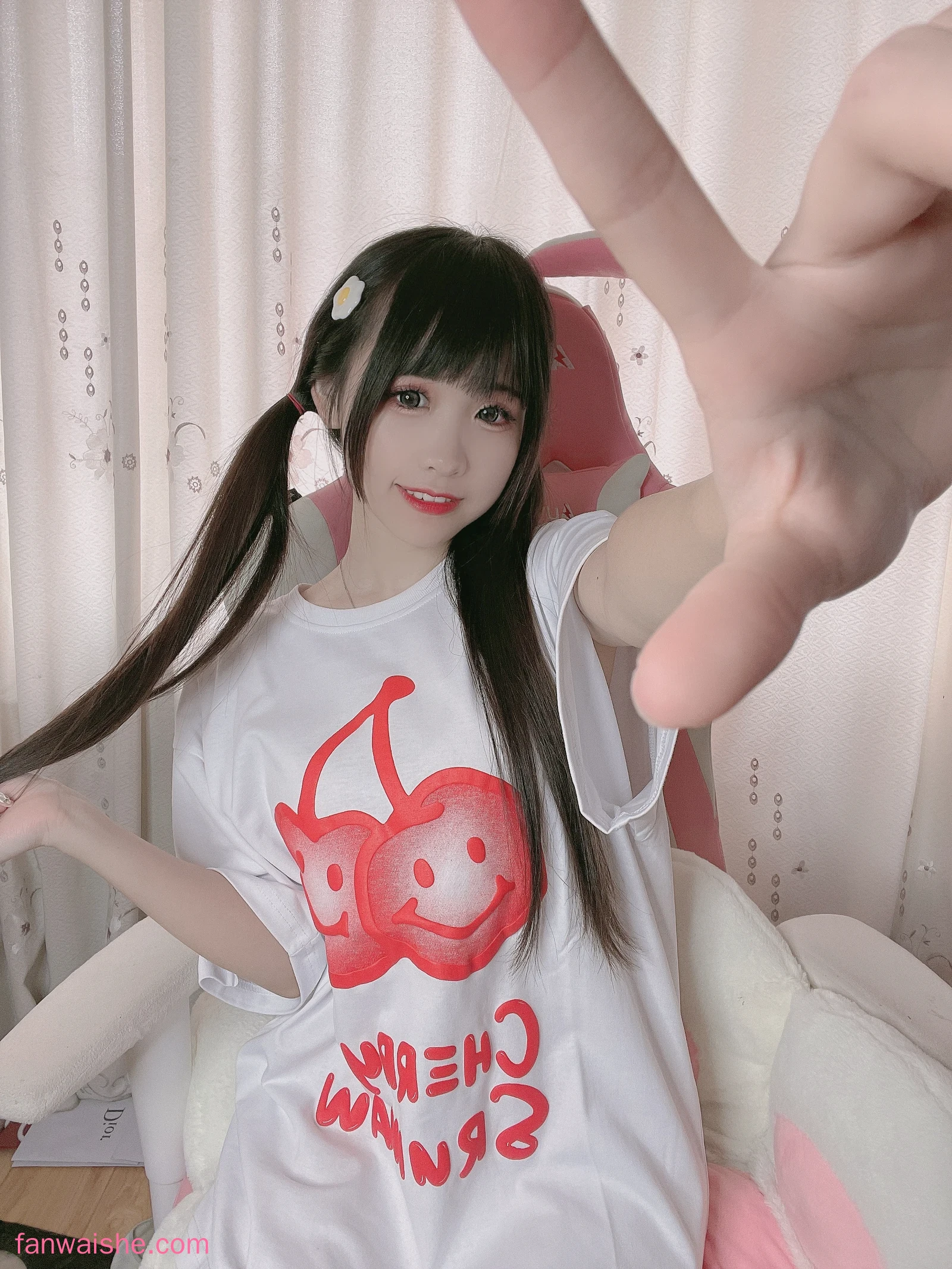 miko酱ww miko酱ww NO.56 - 自拍系列mikoの白丝01