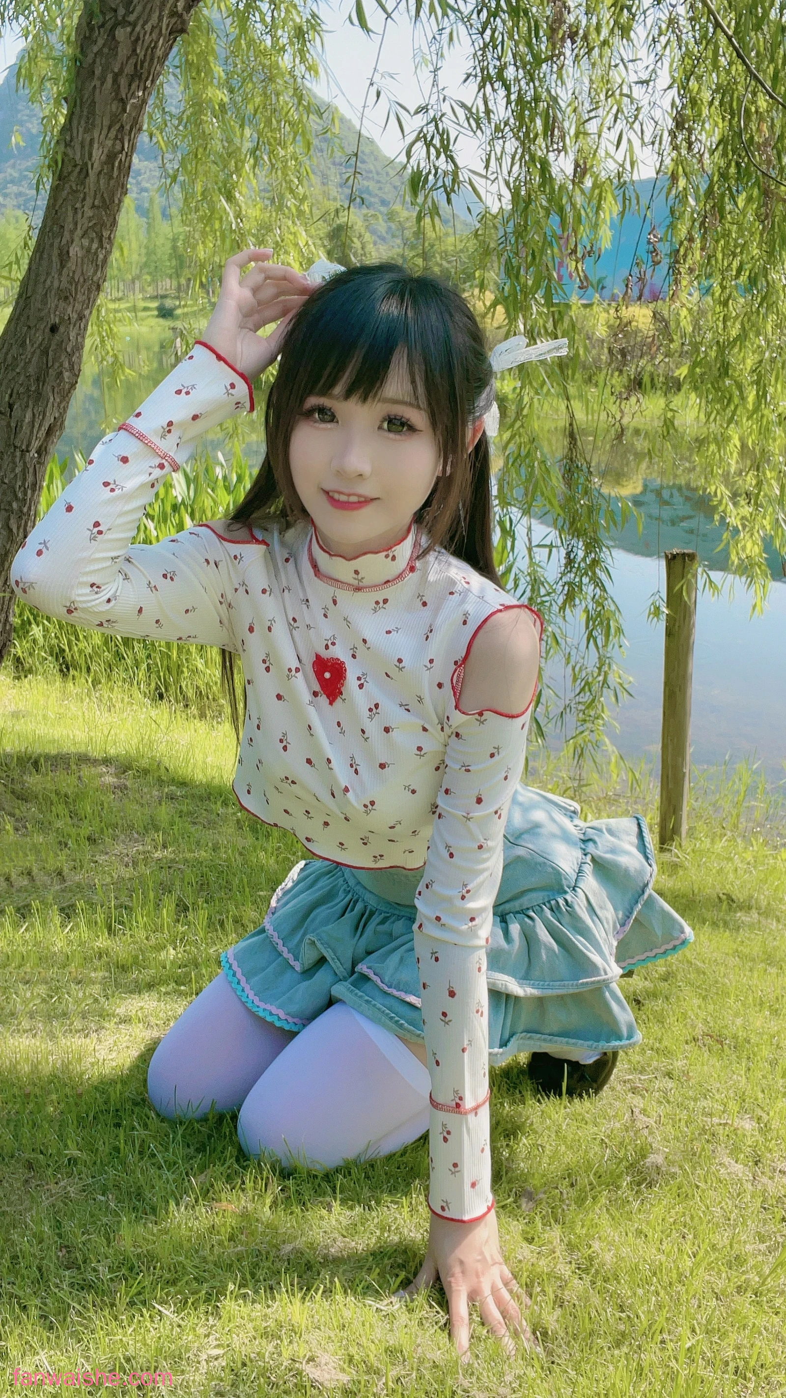 miko酱ww miko酱ww NO.56 - 自拍系列mikoの白丝01
