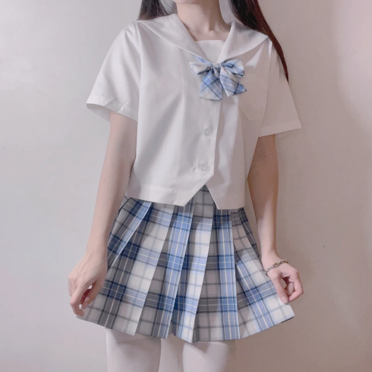 miko酱ww《自拍系列mikoの白丝02》主题写真：225张全套美图