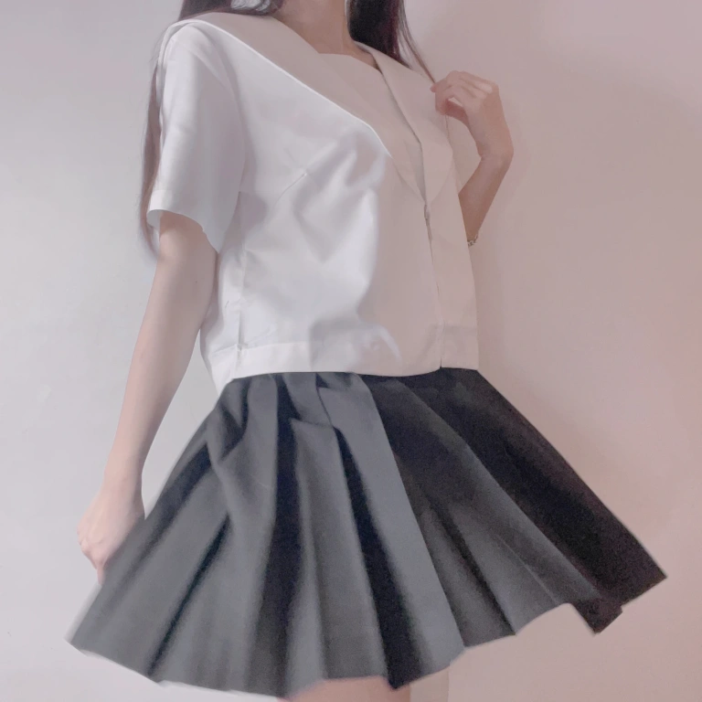 miko酱ww《自拍系列mikoの白丝03》主题写真：201张全套美图