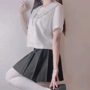 miko酱ww《自拍系列mikoの白丝03》主题写真：201张全套美图