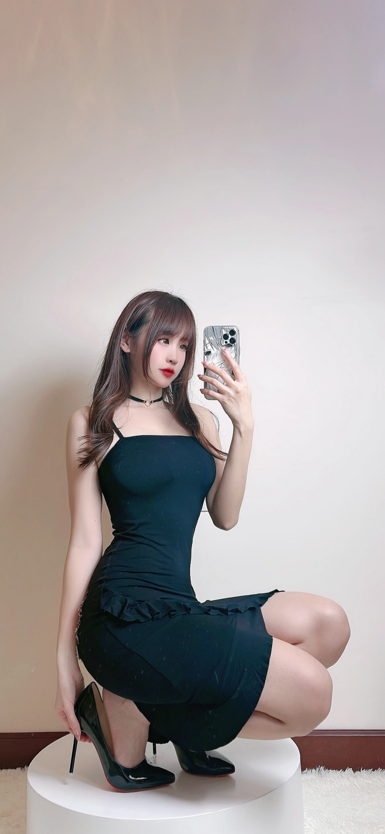 miko酱ww《自拍系列mikoの肉丝01》主题写真：114张全套美图