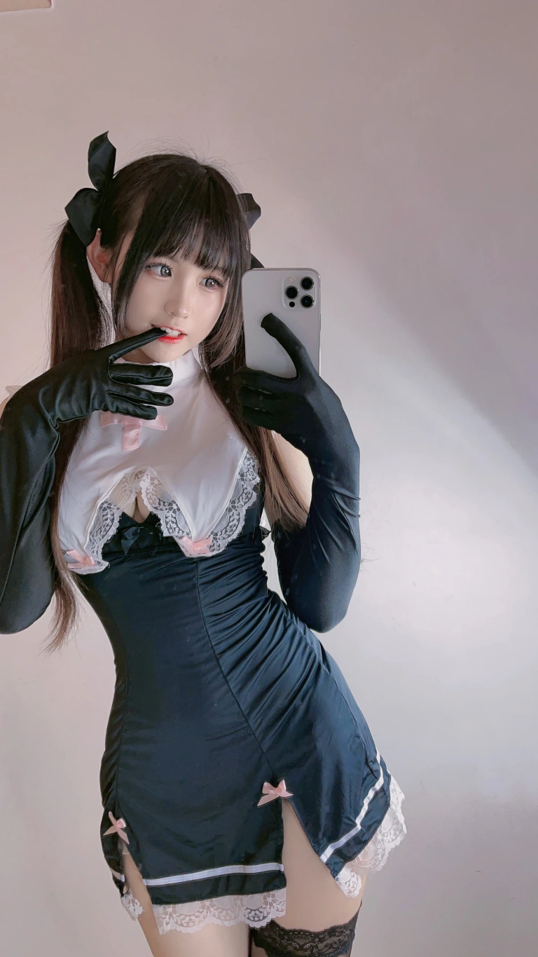 miko酱ww《自拍系列mikoの黑丝01》主题写真：229张全套美图