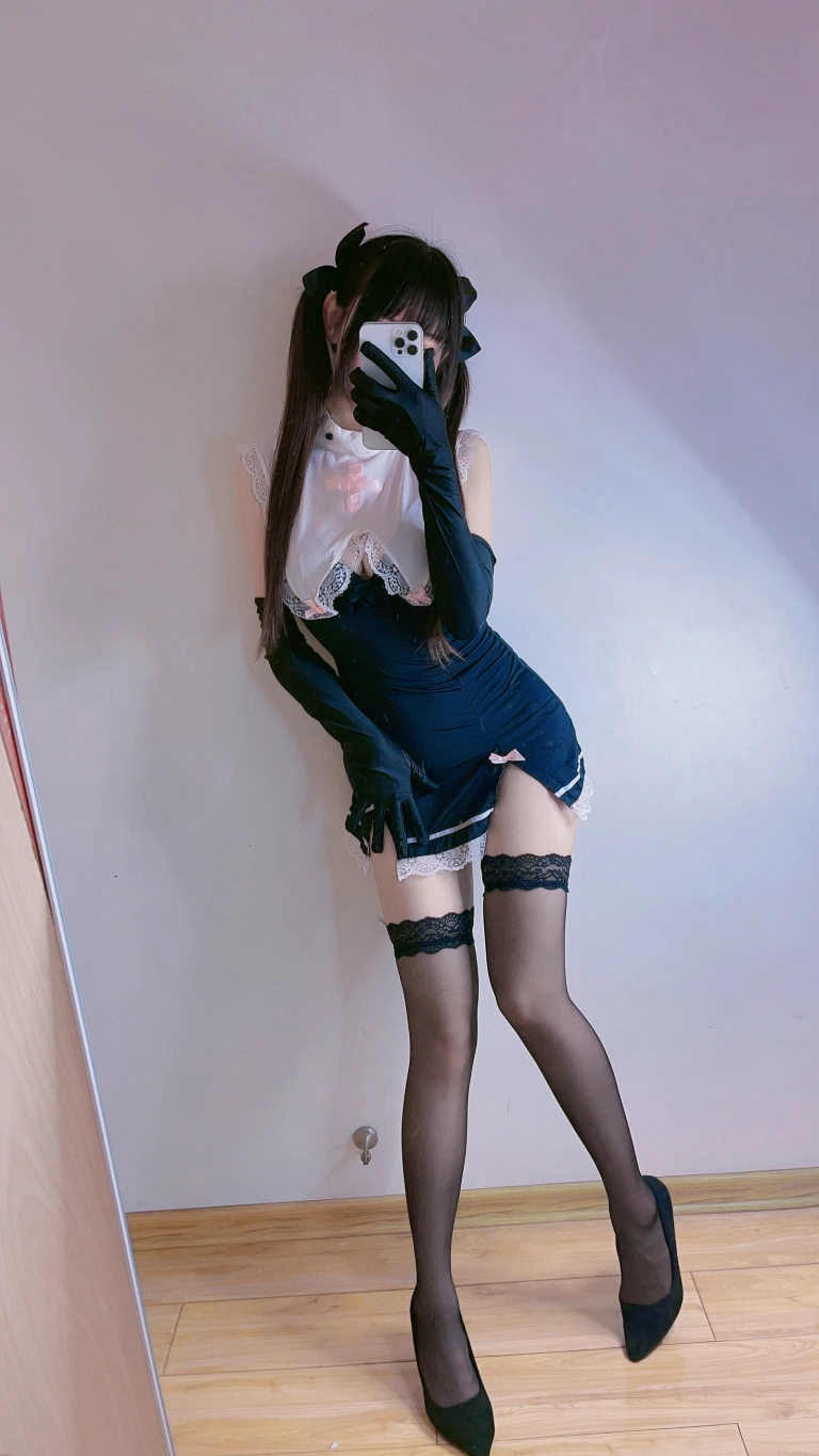 miko酱ww《自拍系列mikoの黑丝01》主题写真：229张全套美图
