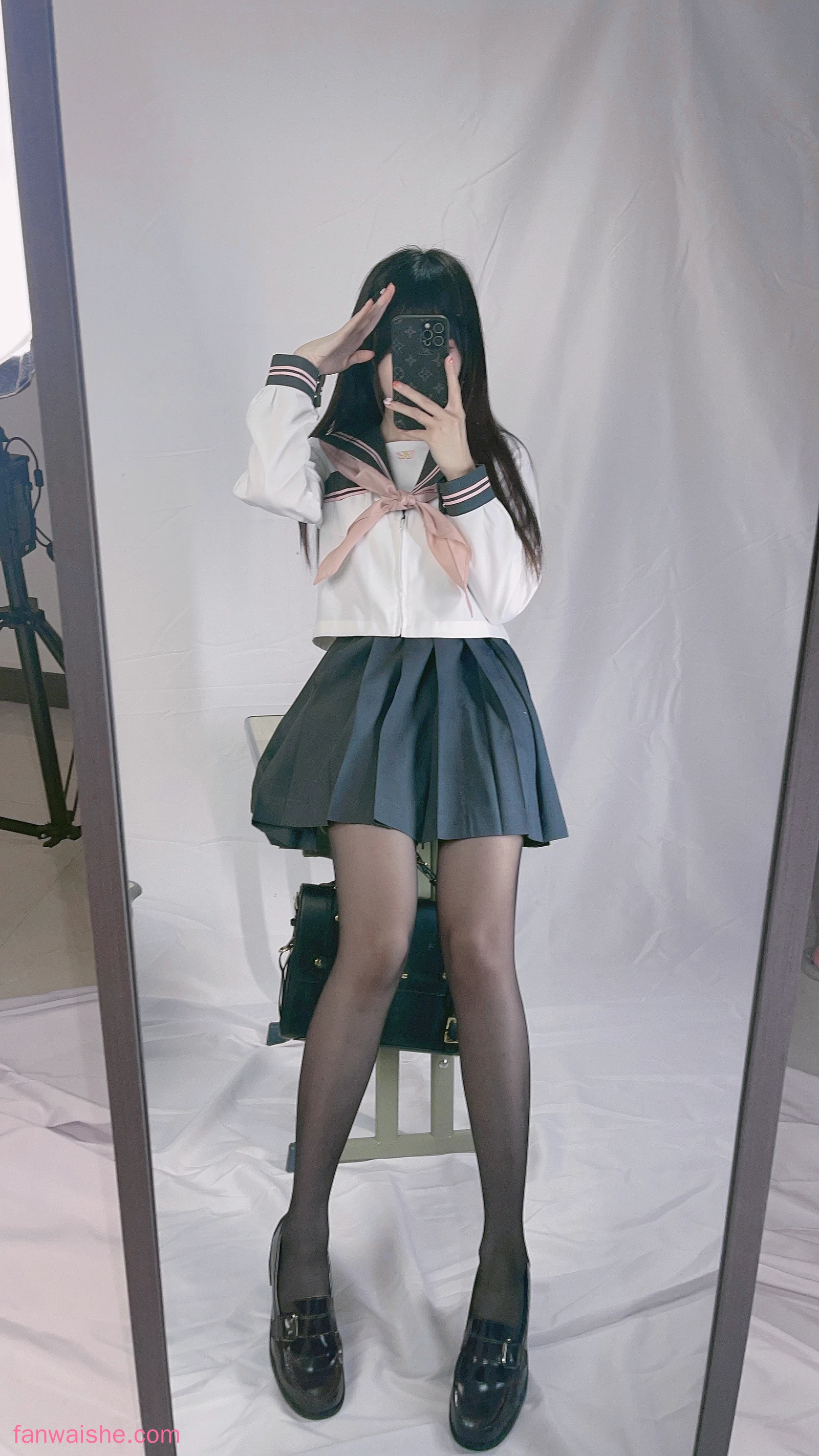 miko酱ww miko酱ww NO.61 - 自拍系列mikoの黑丝02