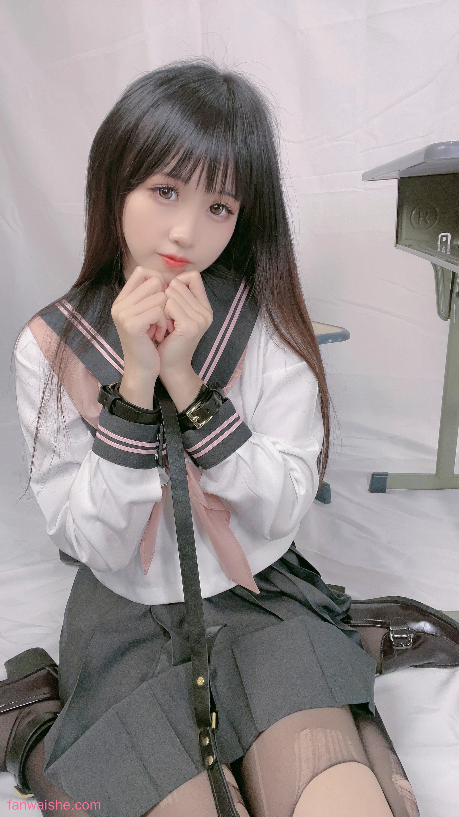 miko酱ww miko酱ww NO.61 - 自拍系列mikoの黑丝02