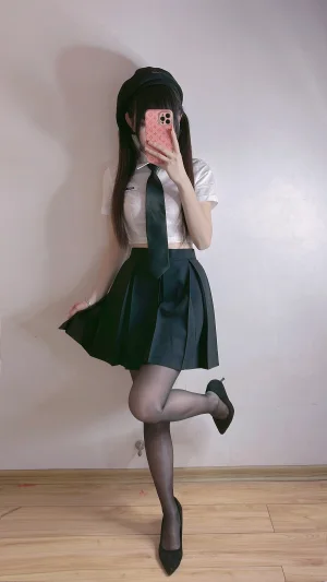 miko酱ww《自拍系列mikoの黑丝04》主题写真：182张全套美图