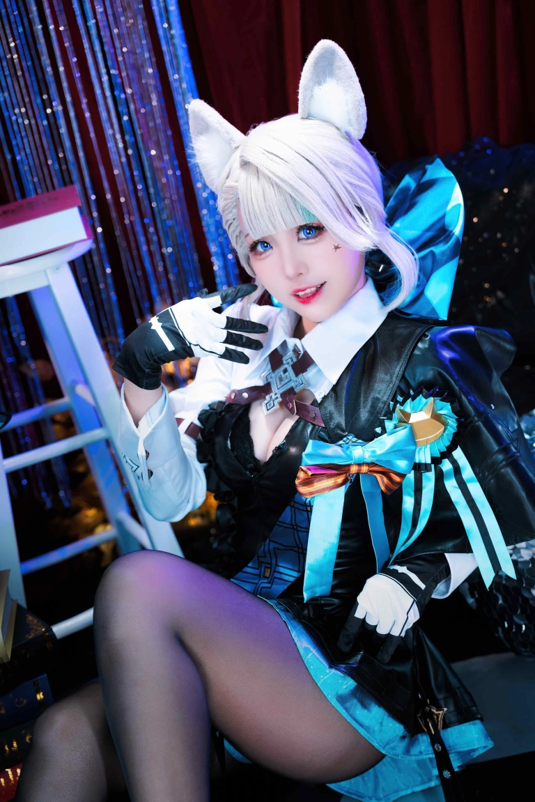 miko酱ww《琳妮特》主题写真：36张全套美图