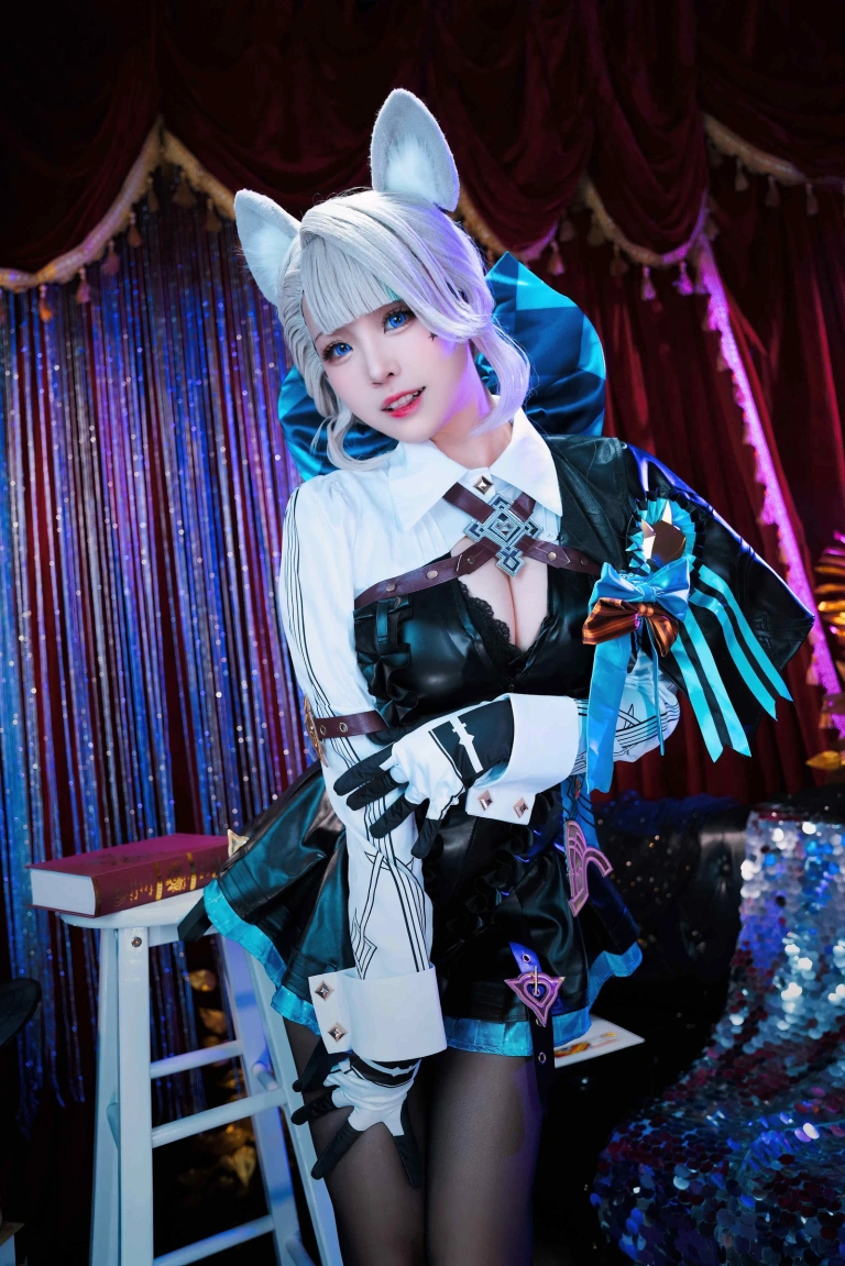 miko酱ww《琳妮特》主题写真：36张全套美图