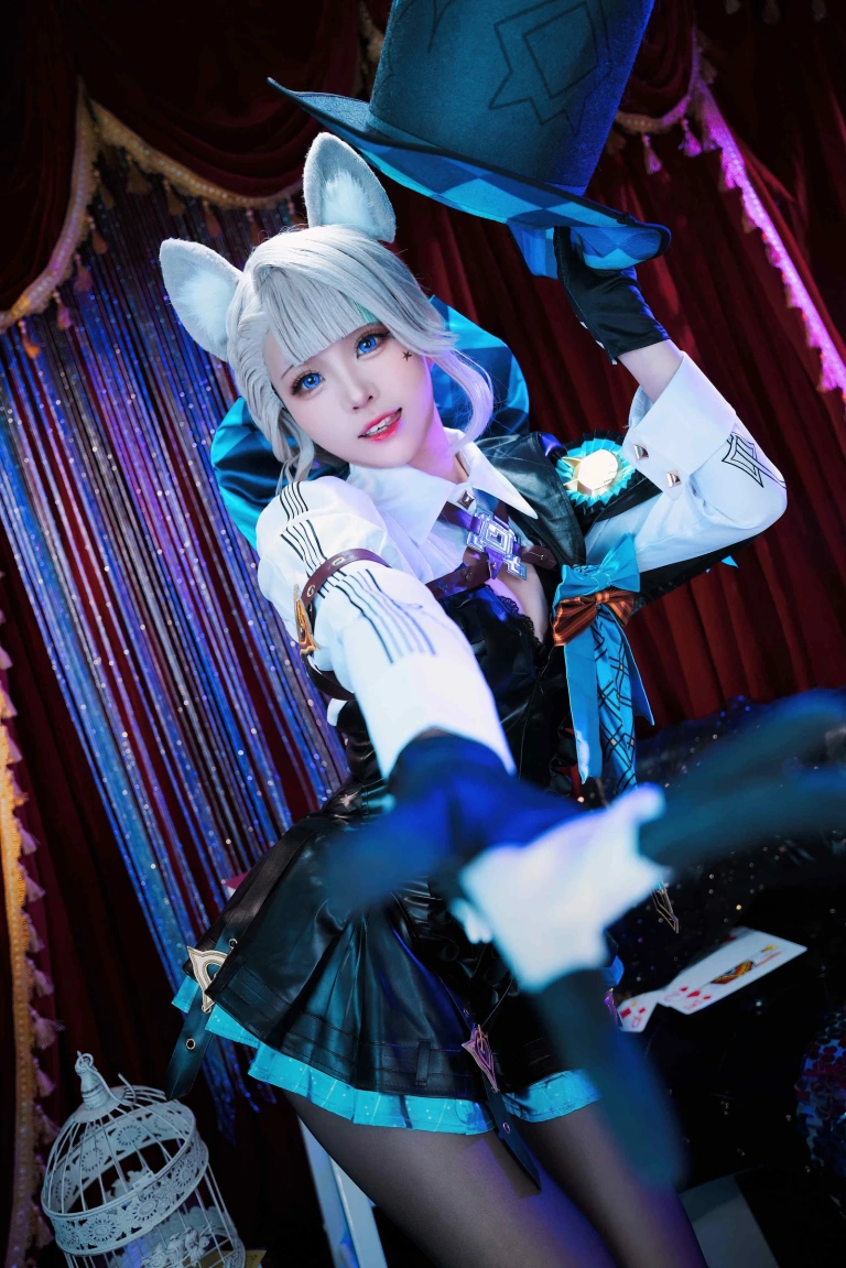 miko酱ww《琳妮特》主题写真：36张全套美图