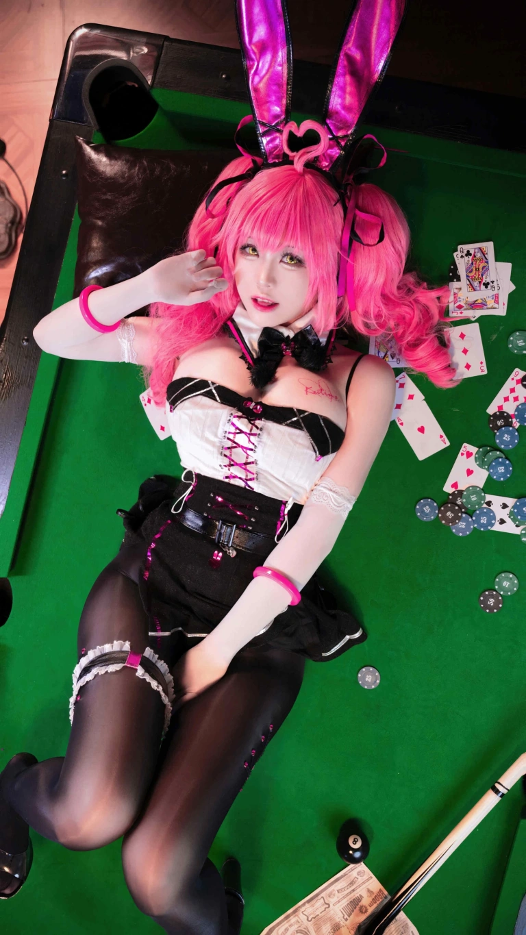 miko酱ww《卡迪娜兔女郎》主题写真：30张全套美图