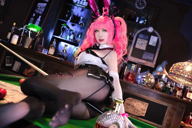 miko酱ww《卡迪娜兔女郎》主题写真：30张全套美图