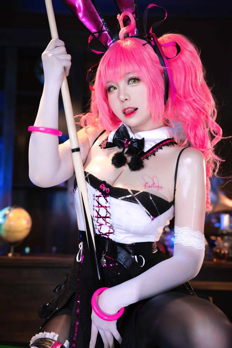 miko酱ww《卡迪娜兔女郎》主题写真：30张全套美图