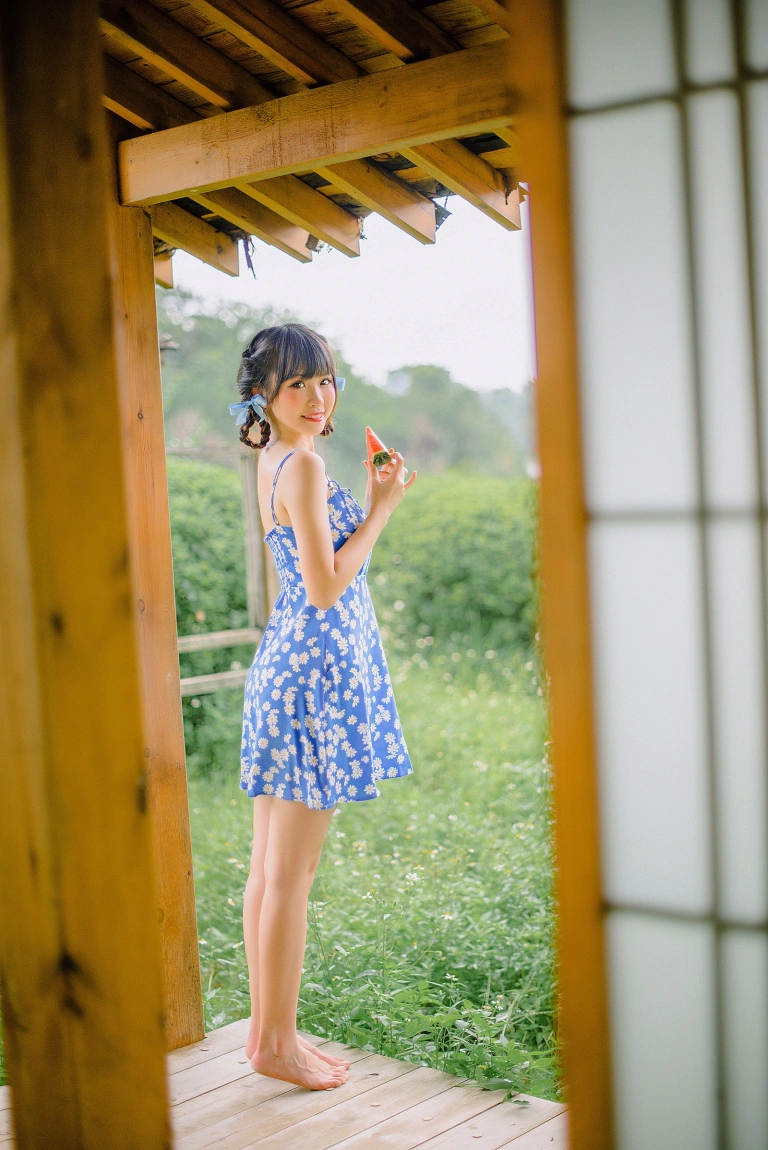 miko酱ww《夏日回忆》主题写真：57张全套美图