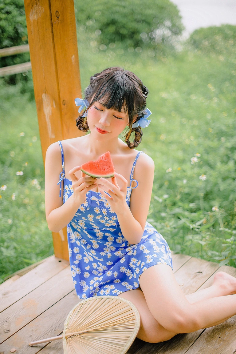 miko酱ww《夏日回忆》主题写真：57张全套美图