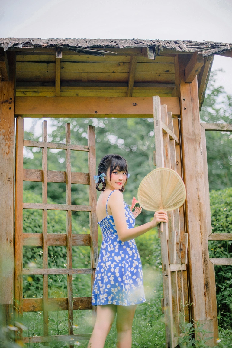 miko酱ww《夏日回忆》主题写真：57张全套美图
