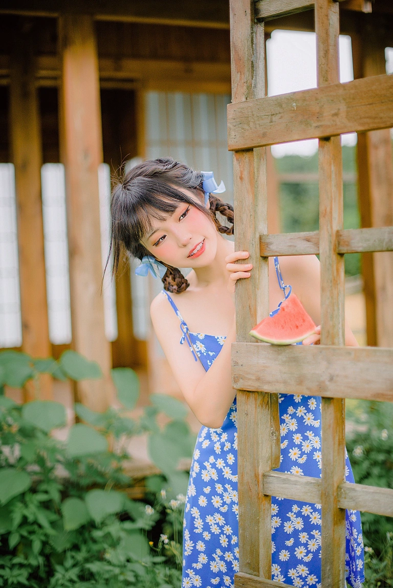 miko酱ww《夏日回忆》主题写真：57张全套美图