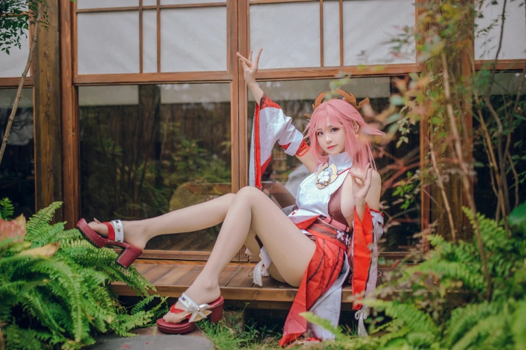 miko酱ww《八重神子》主题写真：31张全套美图