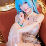 miko酱ww《NIKKE：胜利女神 海伦礼服》主题写真：39张全套美图
