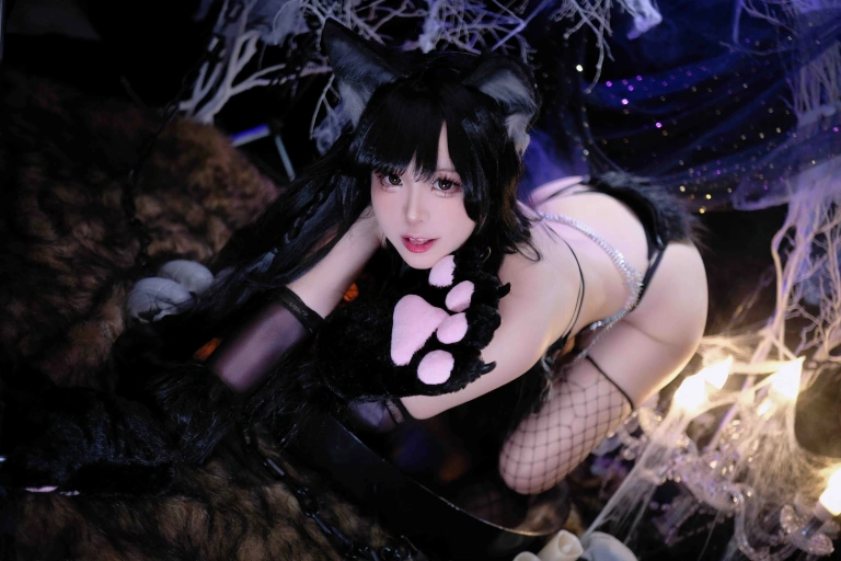 miko酱ww《爱宕万圣节》主题写真：16张全套美图