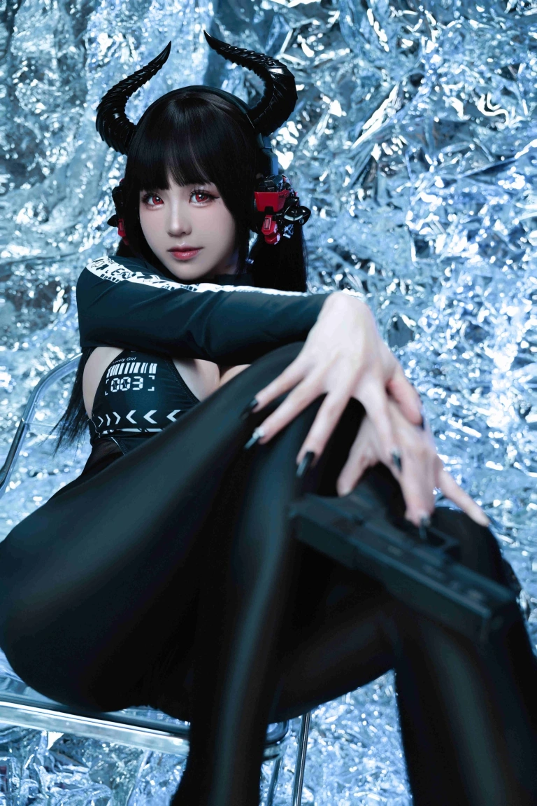 miko酱ww《机械姬》主题写真：25张全套美图